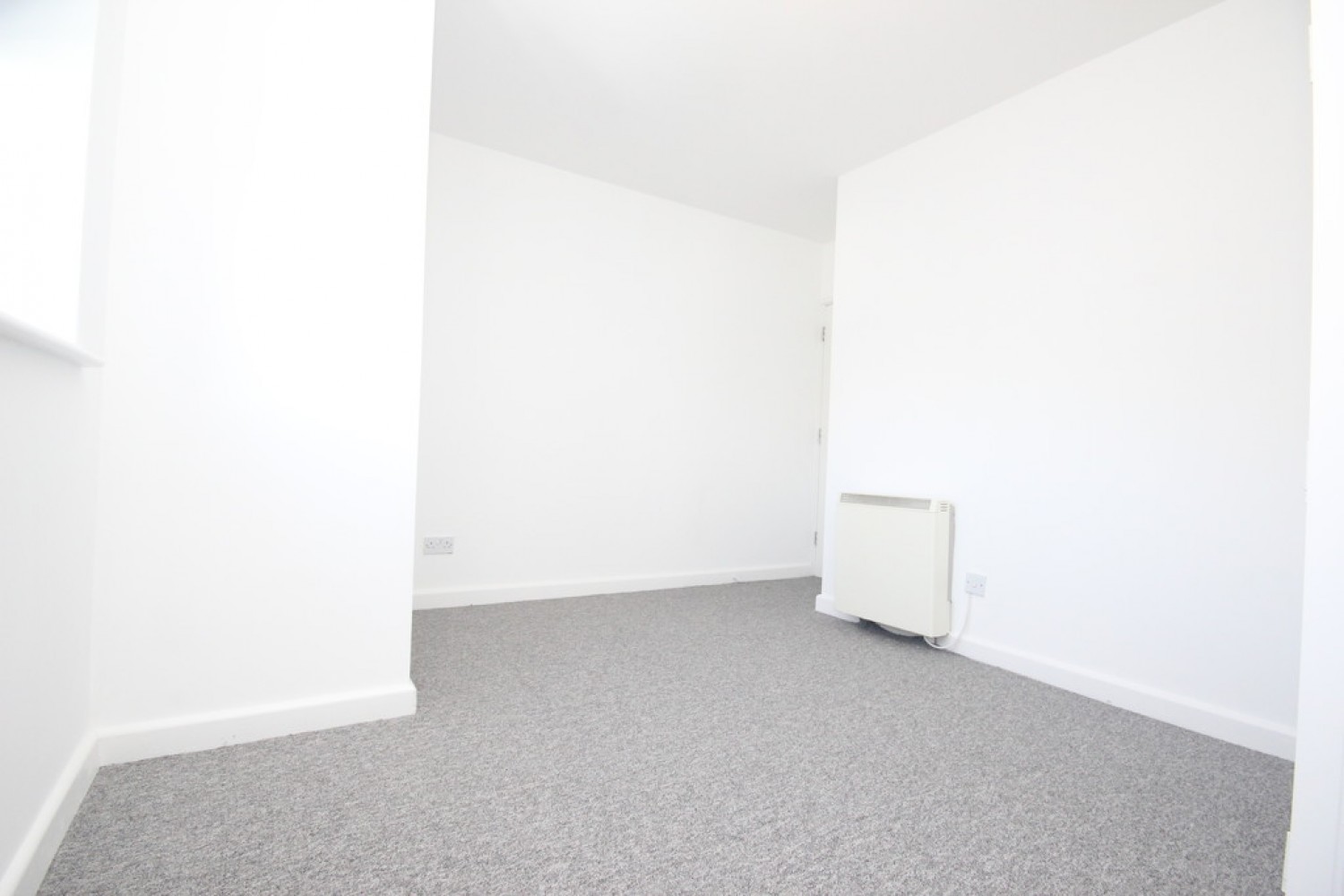 2 bedroom Flat for Letting Derry's Cross, City Centre