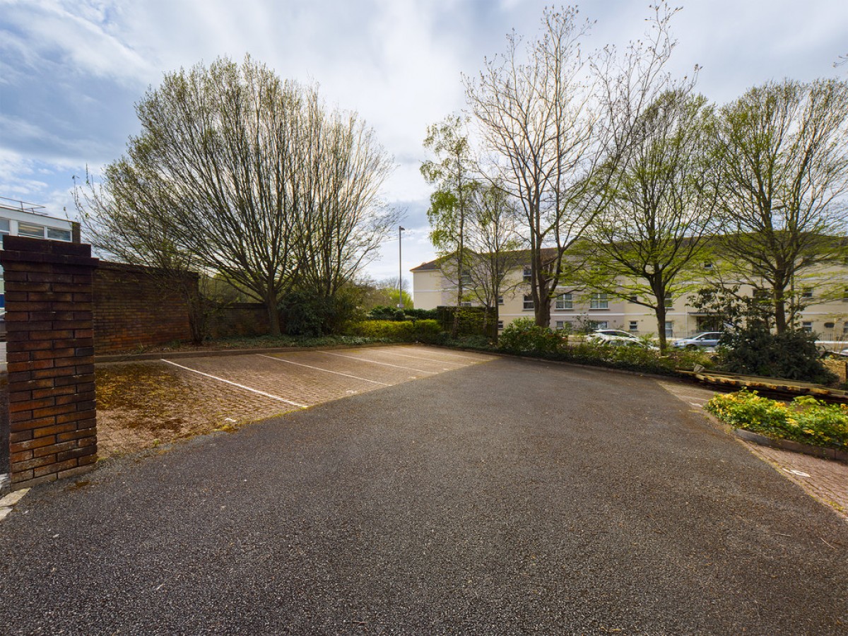 Portland Court, Stoke