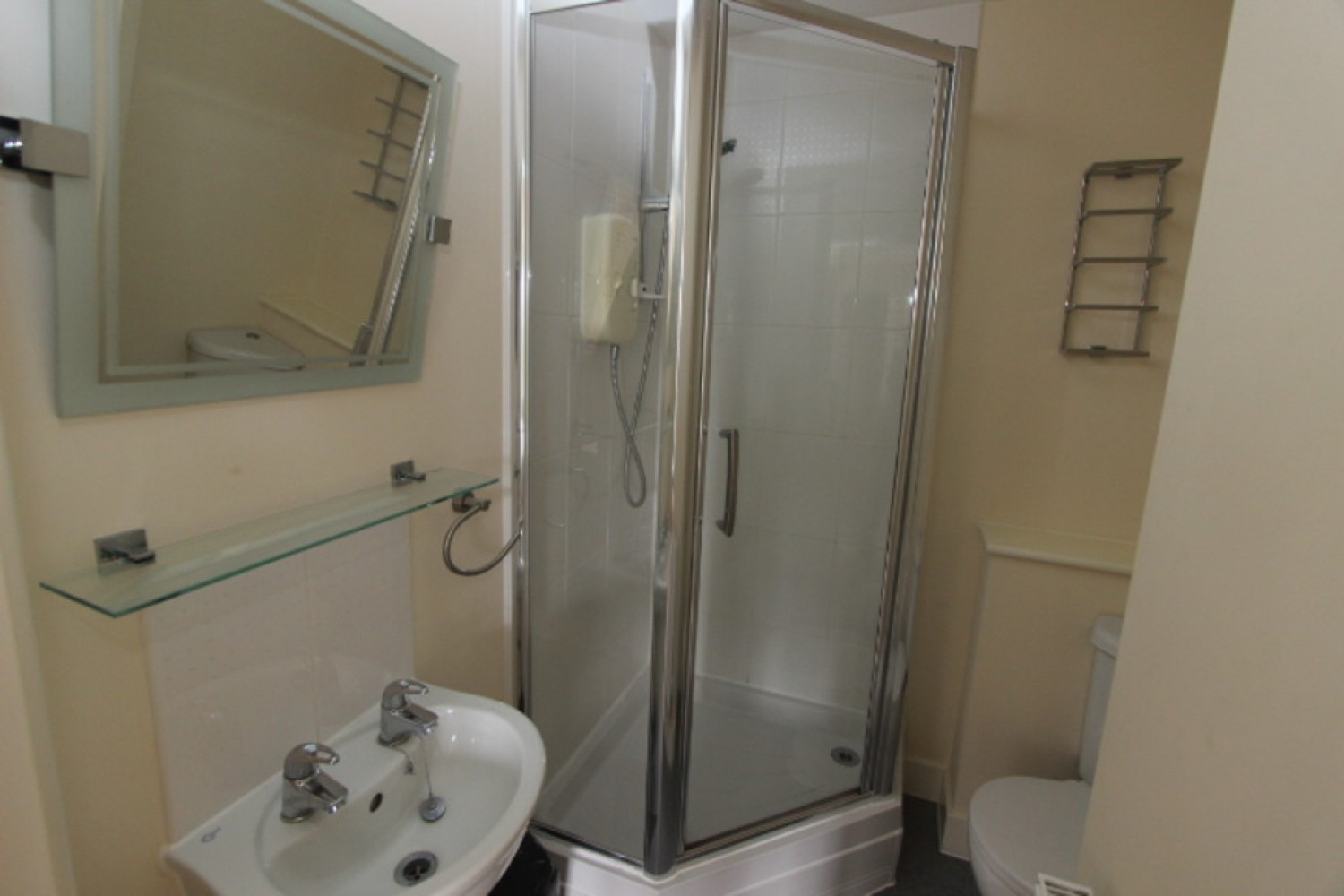 Endeavour Court, Stoke