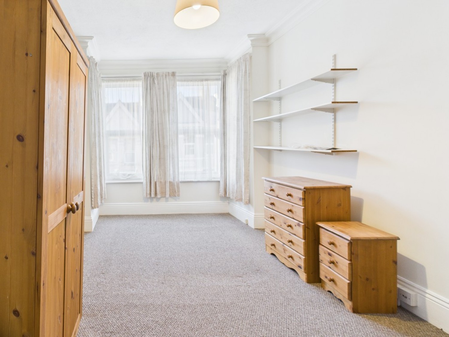 Eton Avenue, Stonehouse