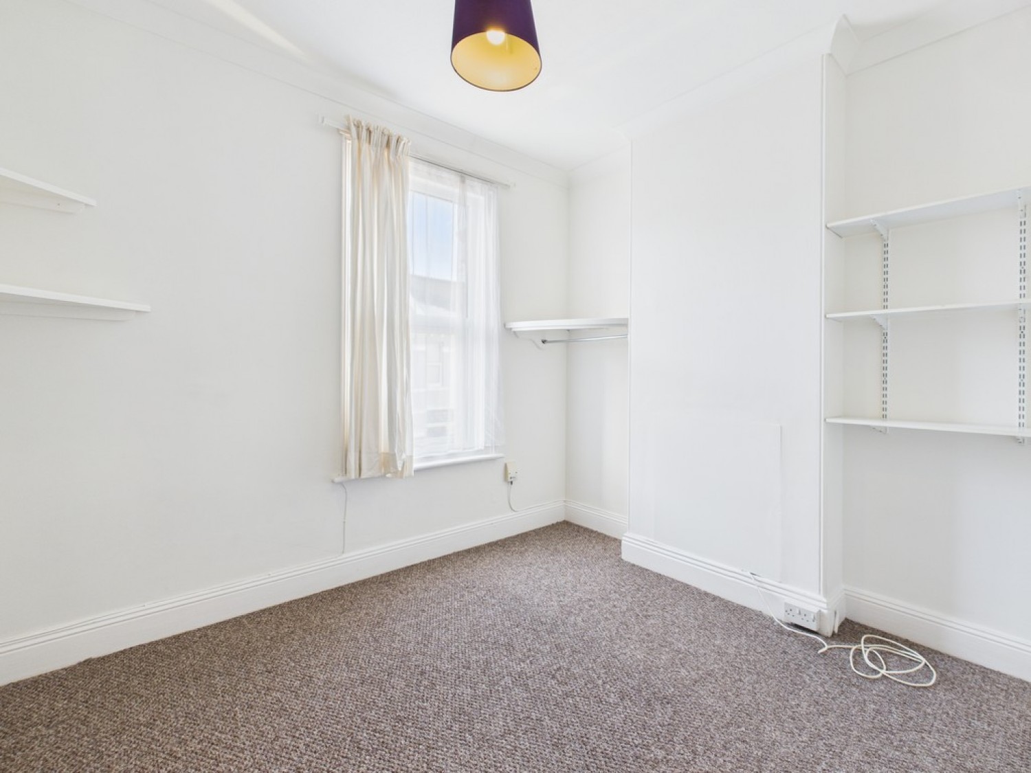 Eton Avenue, Stonehouse