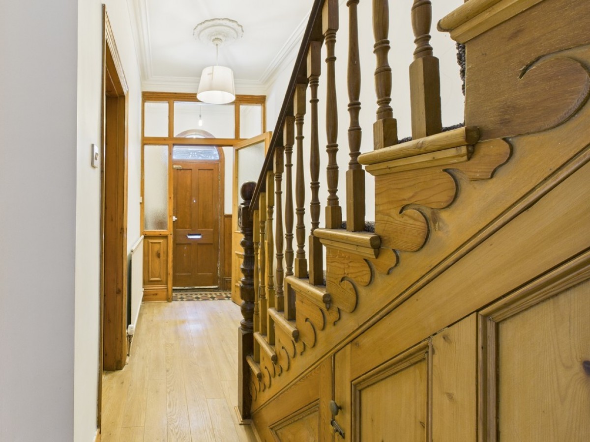 Eton Avenue, Stonehouse