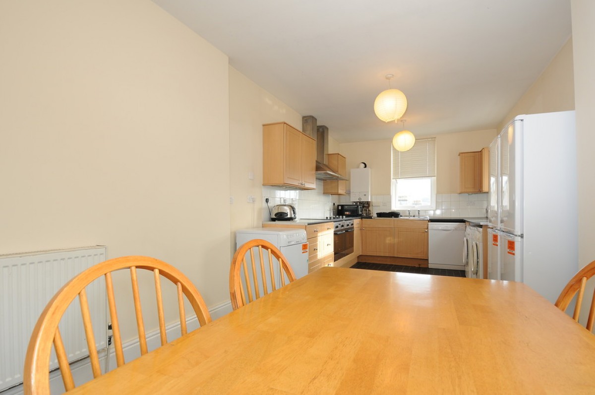 Mutley Plain, Mutley