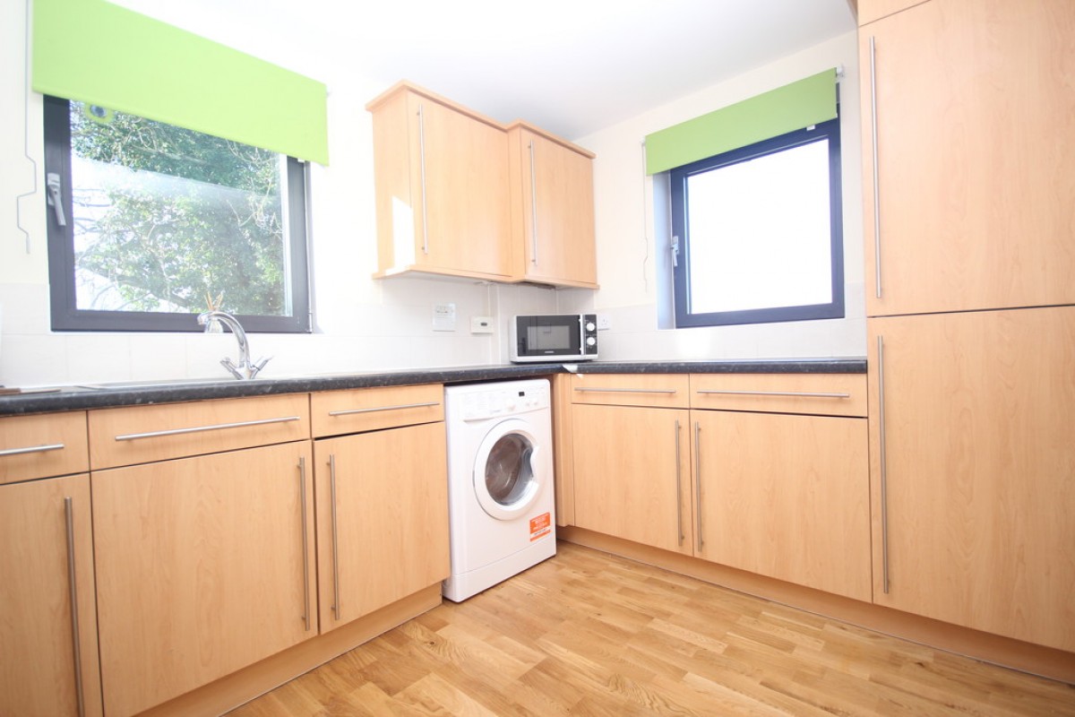 Oates Road, Milehouse