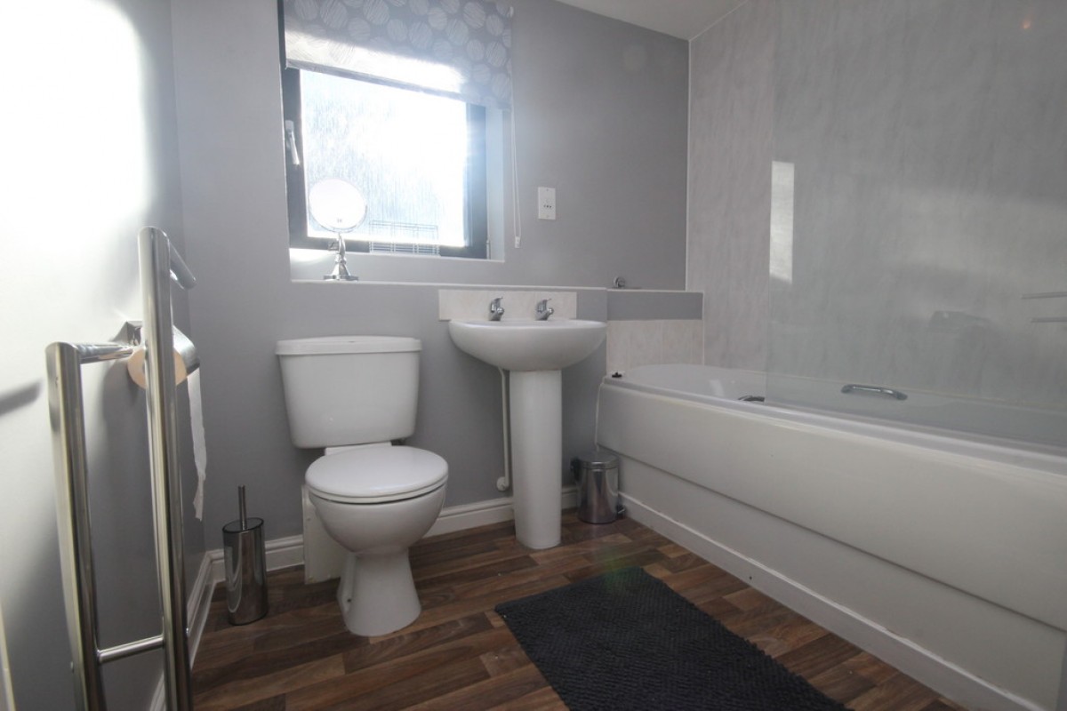 Oates Road, Milehouse