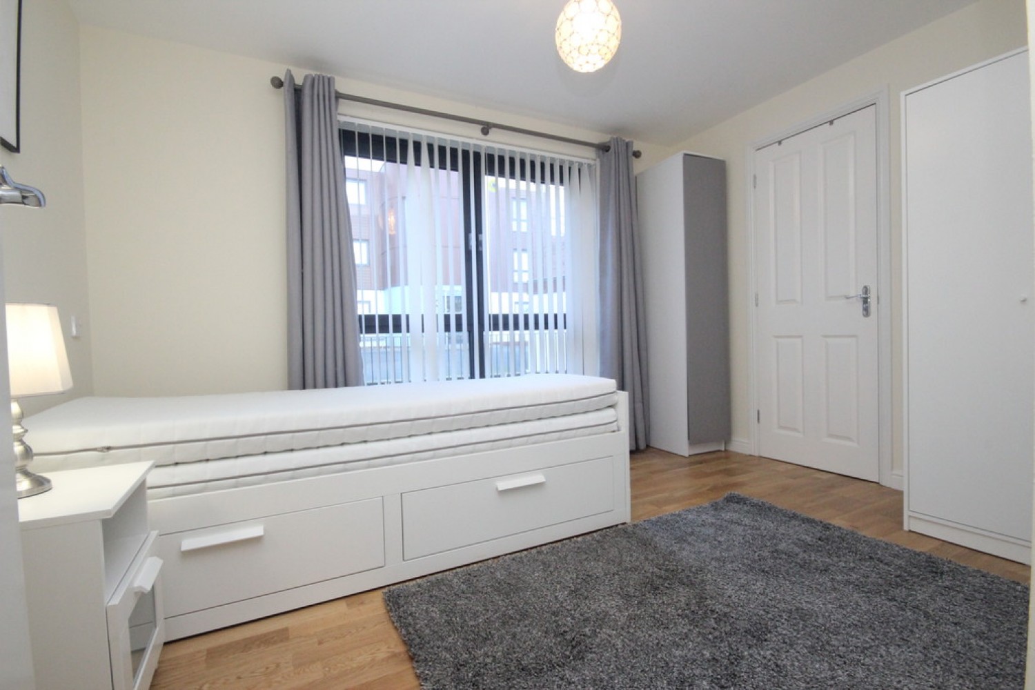2 bedroom Flat for Letting Oates Road, Milehouse