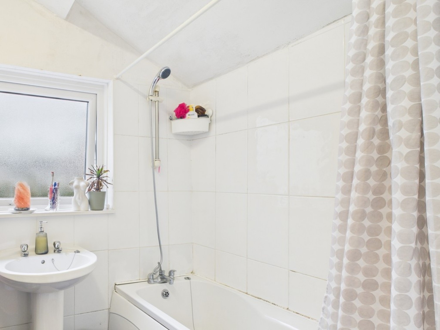 5 bedroom House of Multiple Occupation in Beatrice Avenue, St Judes