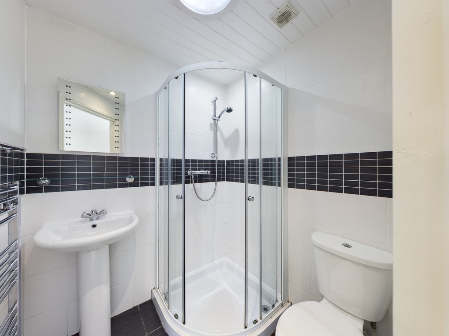 4 bedroom House for Letting Grenville Road, St Judes