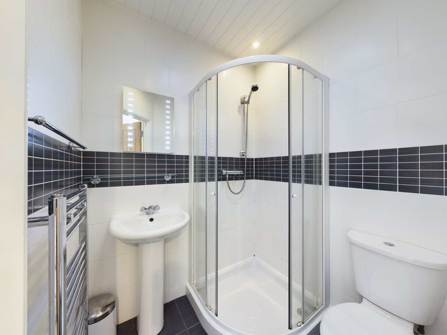 4 bedroom House for Letting Grenville Road, St Judes