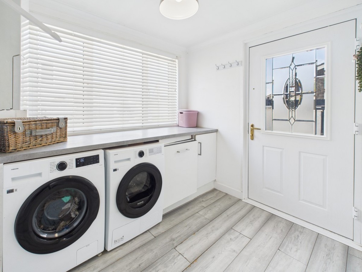 Thackeray Gardens, Manadon