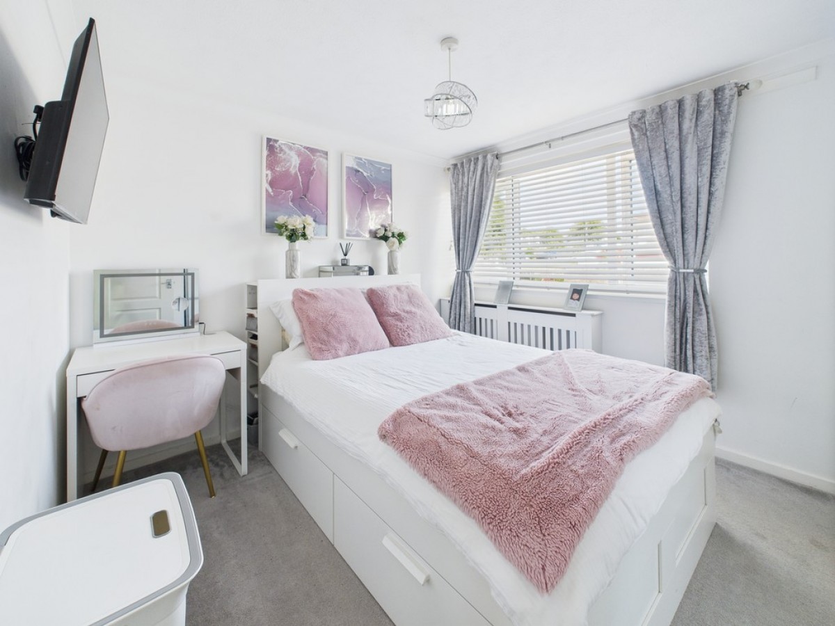 Thackeray Gardens, Manadon