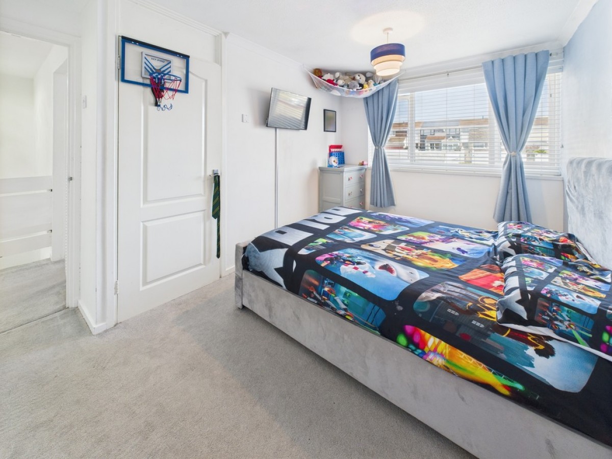 Thackeray Gardens, Manadon