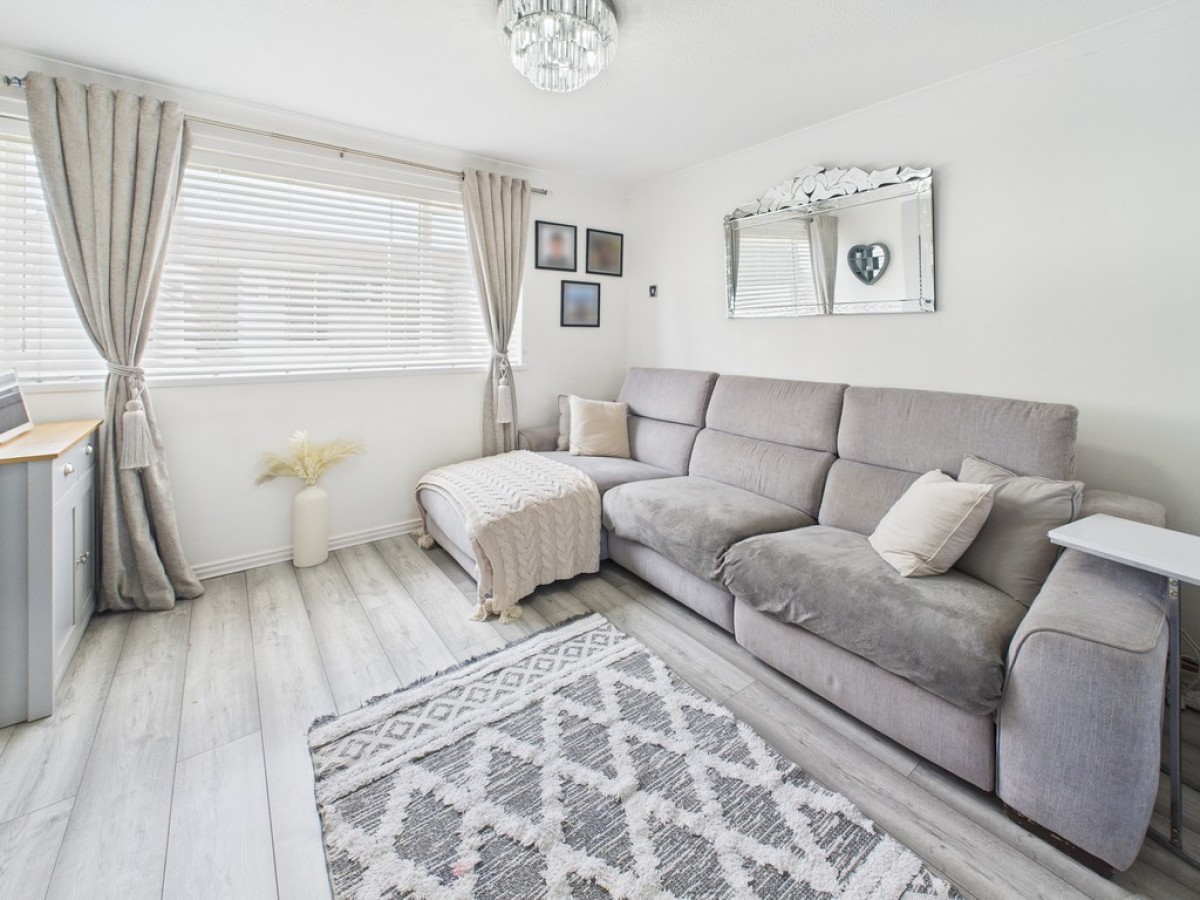 Thackeray Gardens, Manadon