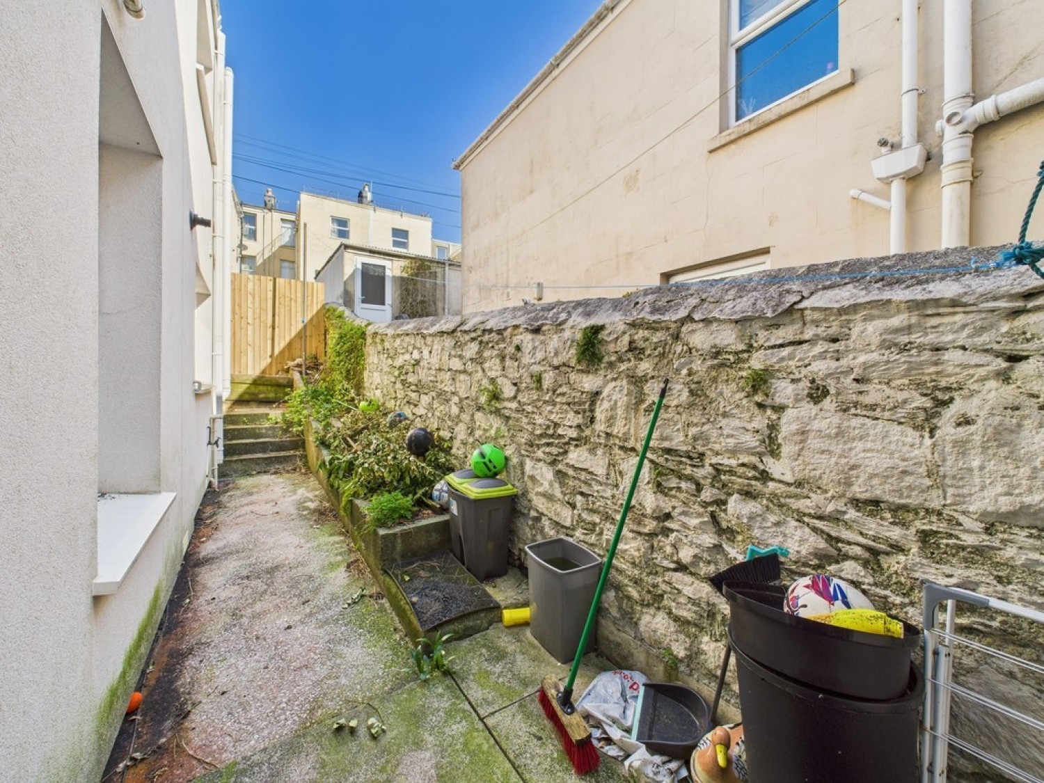 1 bedroom Flat for Letting Salisbury Road, St Judes