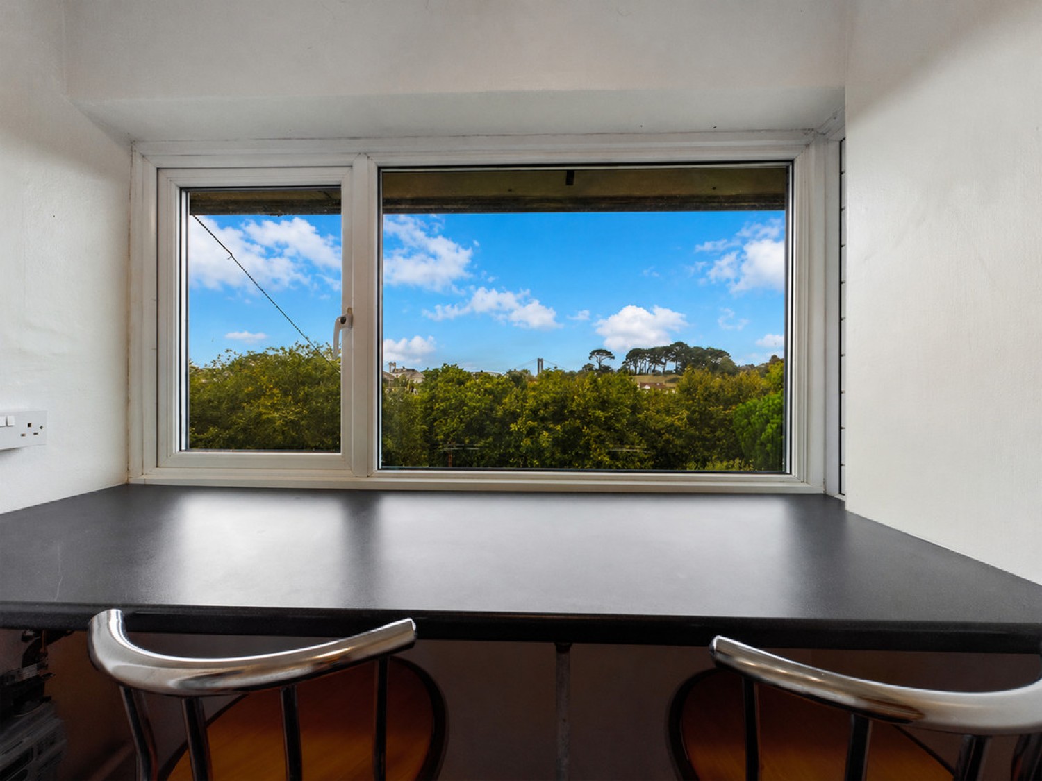 2 bedroom Flat for Letting Fegen Road, Barne Barton