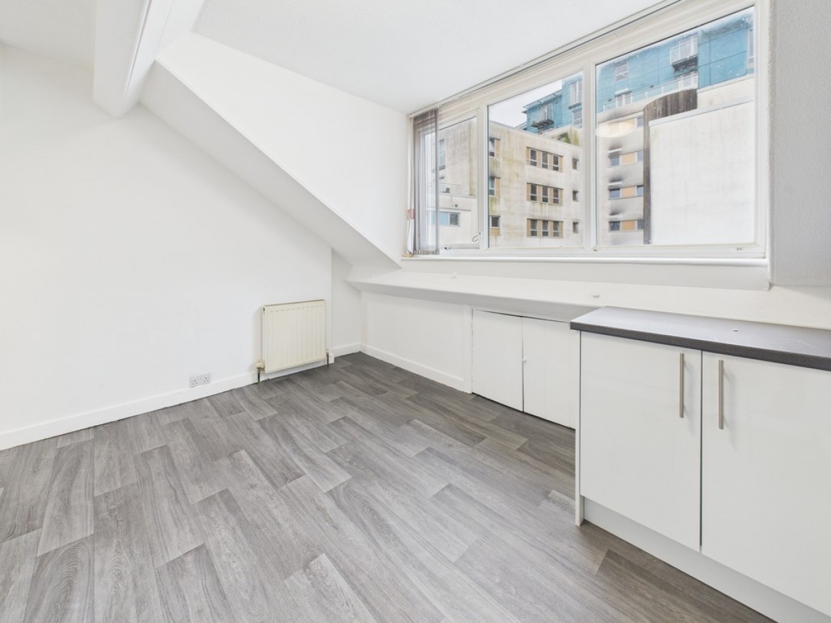 Bretonside, The Barbican