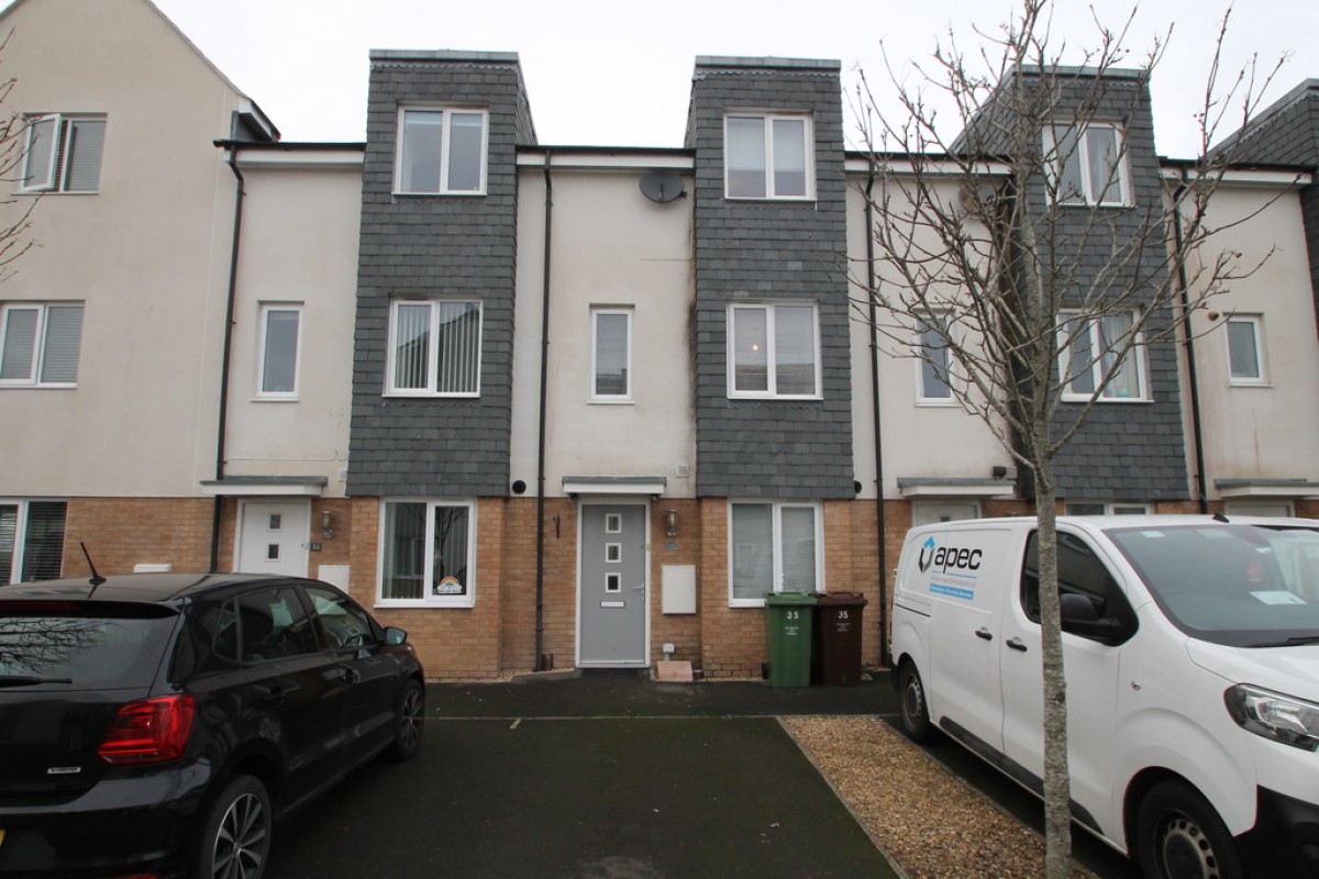 Boundary Place, Southway