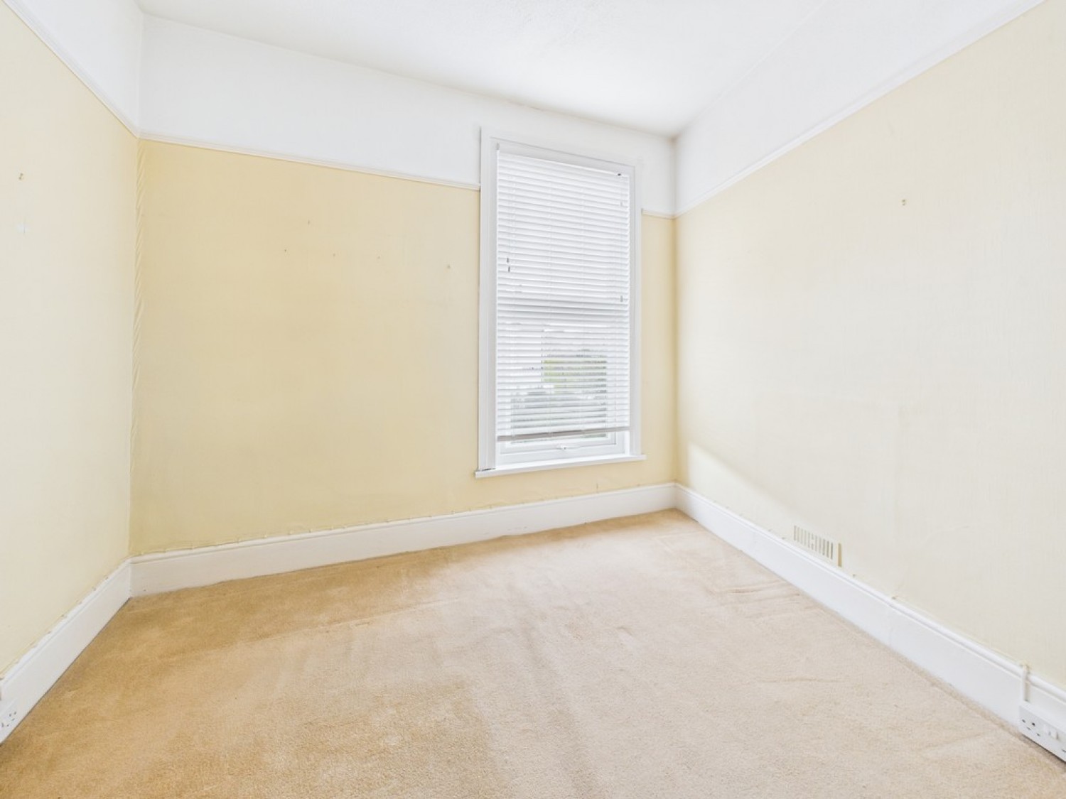 2 bedroom Flat in Ford Park Road, Mutley, Plymouth
