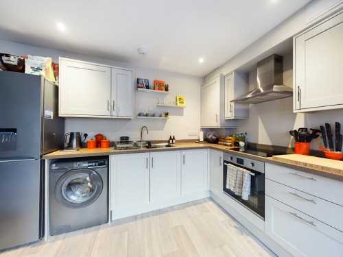 Arundel Crescent, Stonehouse