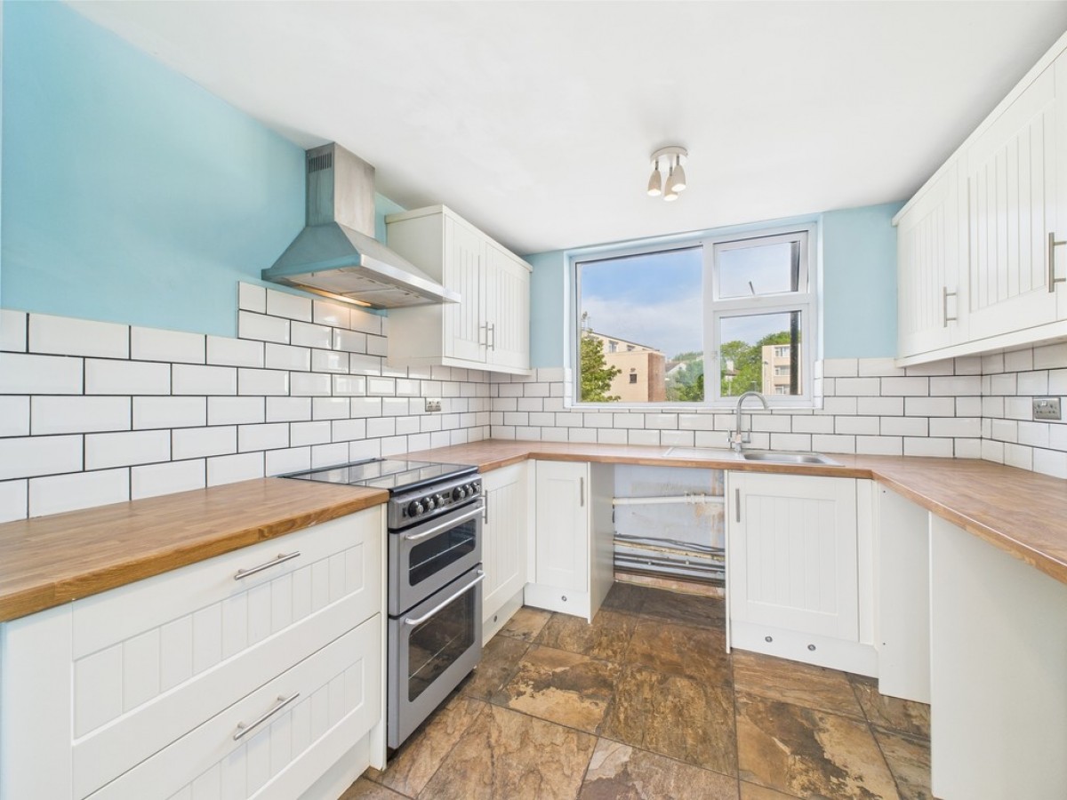 St Nazaire Close, Devonport