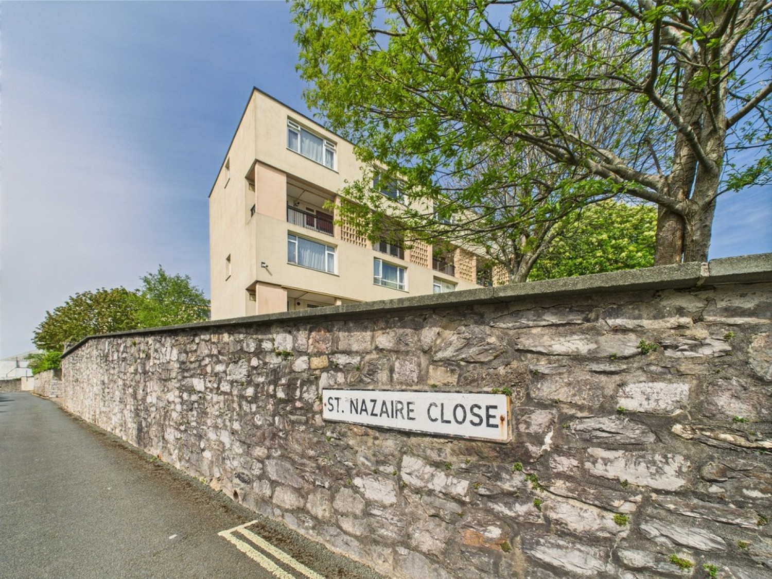 St Nazaire Close, Devonport