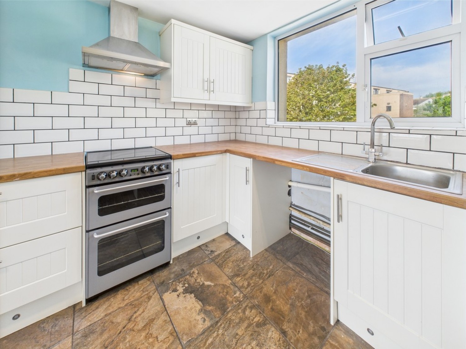 St Nazaire Close, Devonport