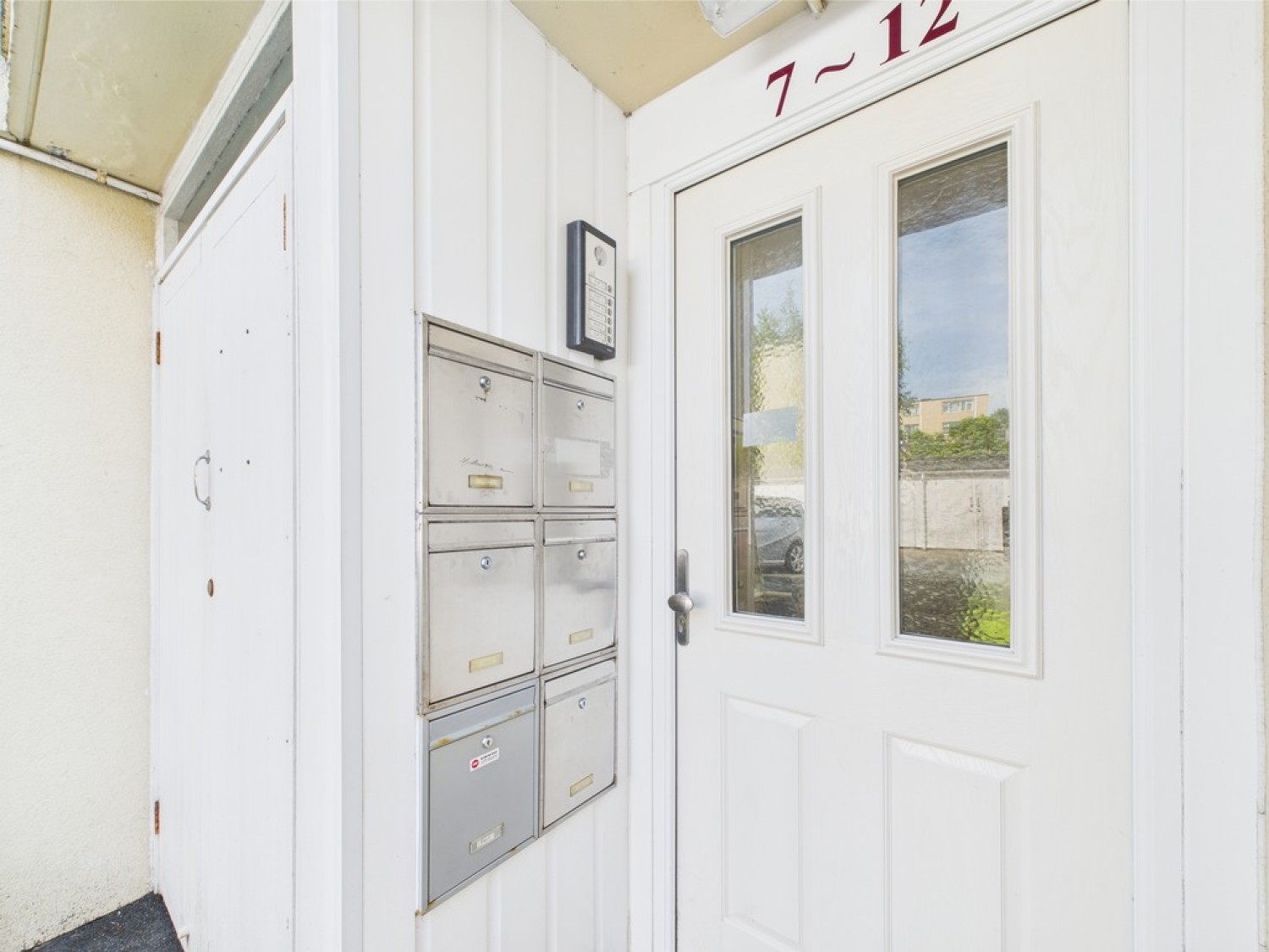 St Nazaire Close, Devonport