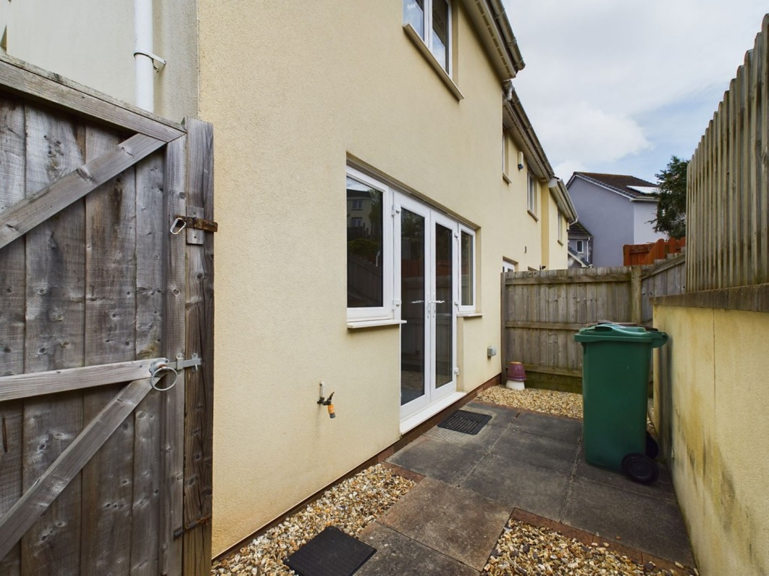 2 bedroom House for Letting Bridge View, Barne Barton