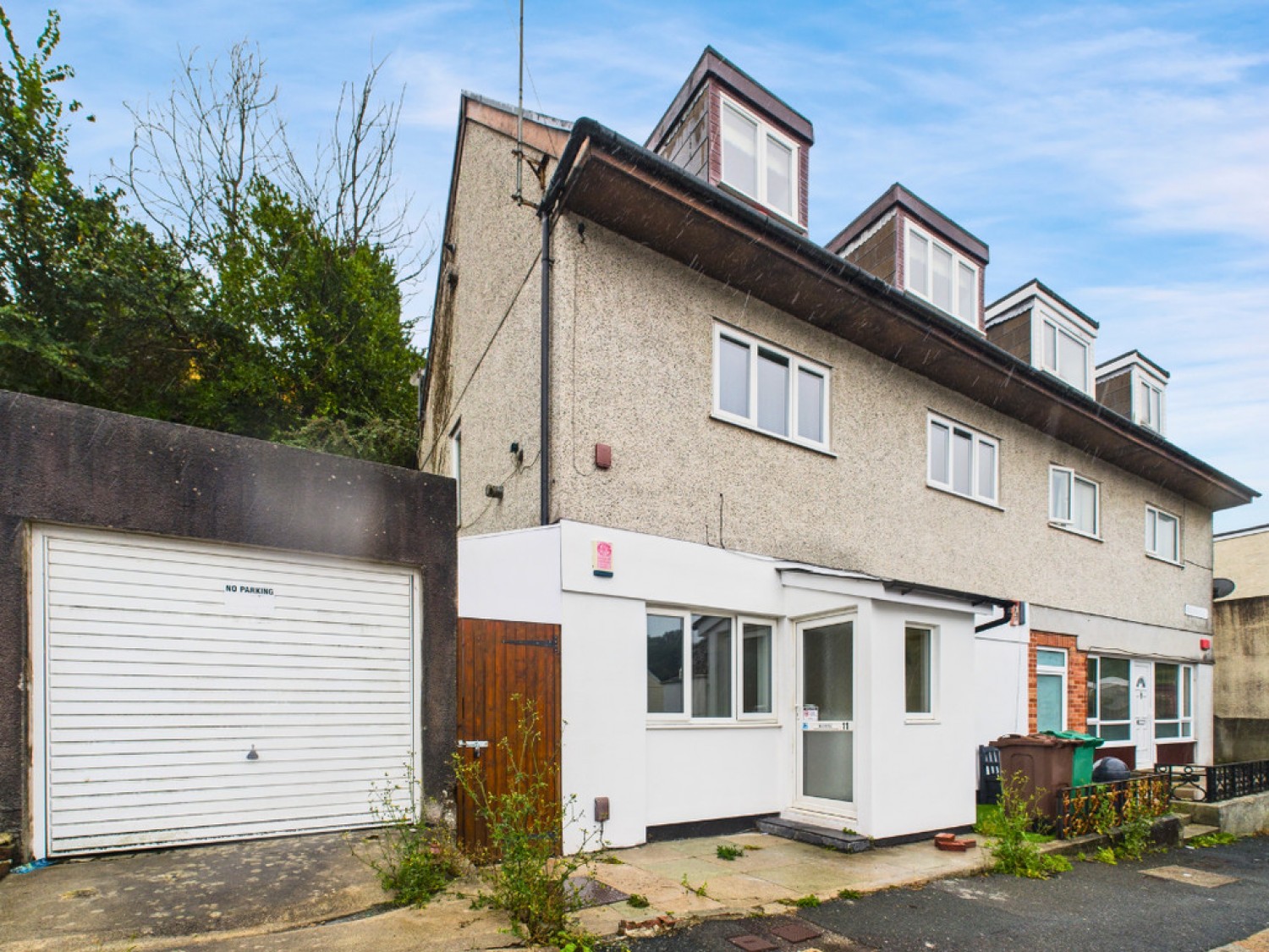 Beckham Place, Lower Compton
