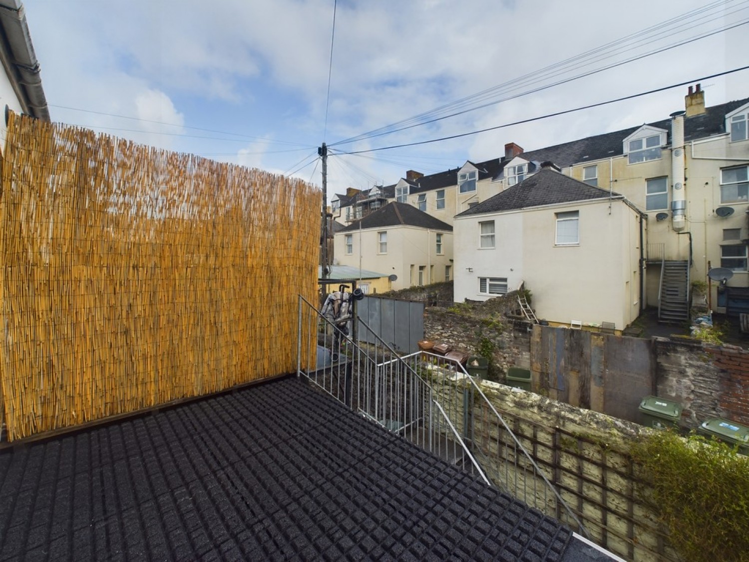 3 bedroom Flat in Cotehele Avenue, Prince Rock