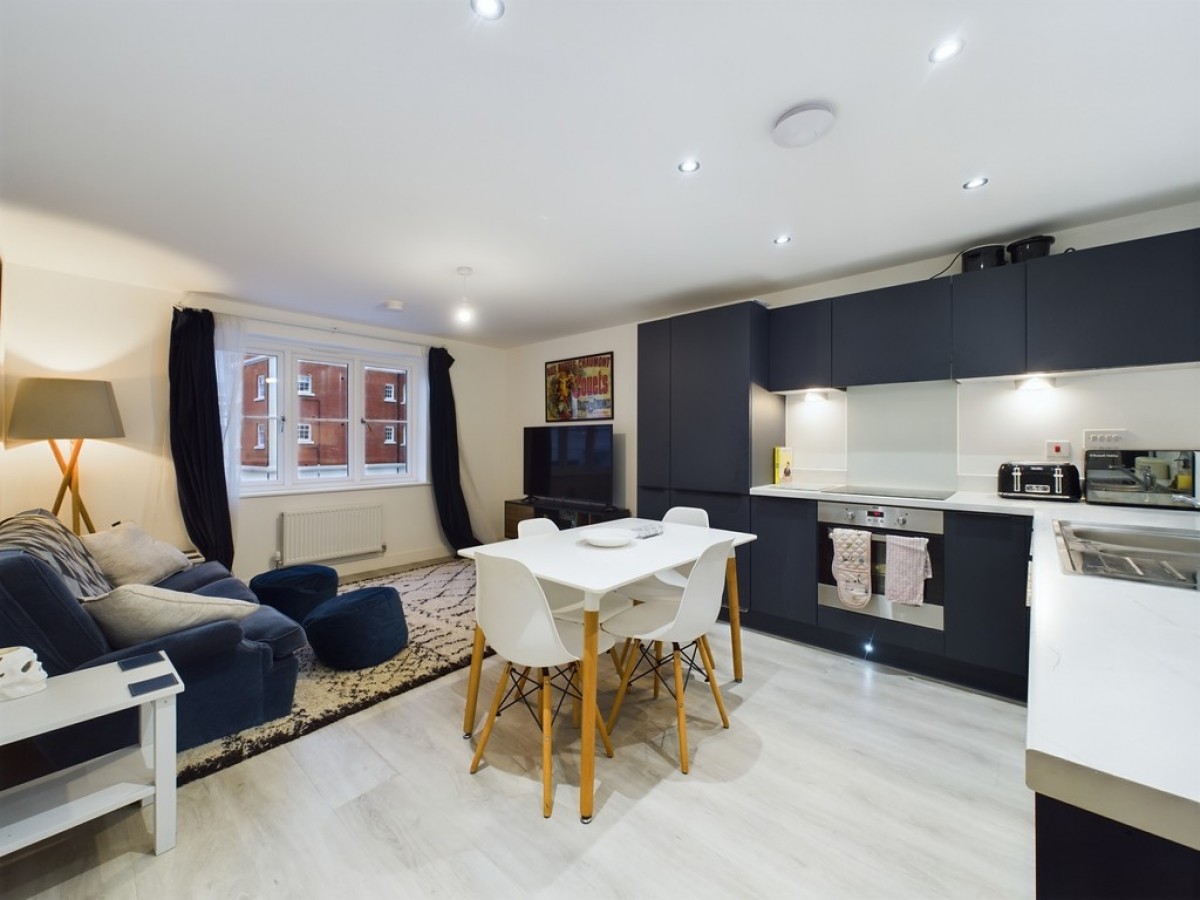 Miranda Court, Sherford