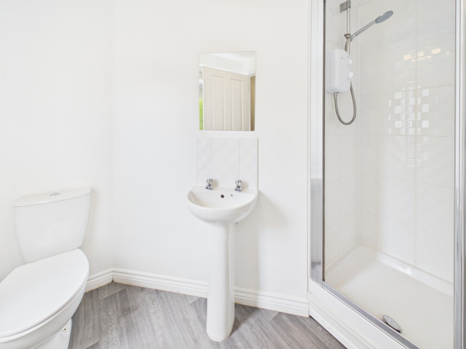 2 bedroom Flat for Letting Rifleman Walk, Widewell