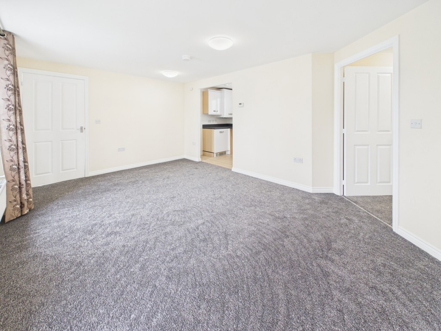 2 bedroom Flat for Letting Rifleman Walk, Widewell