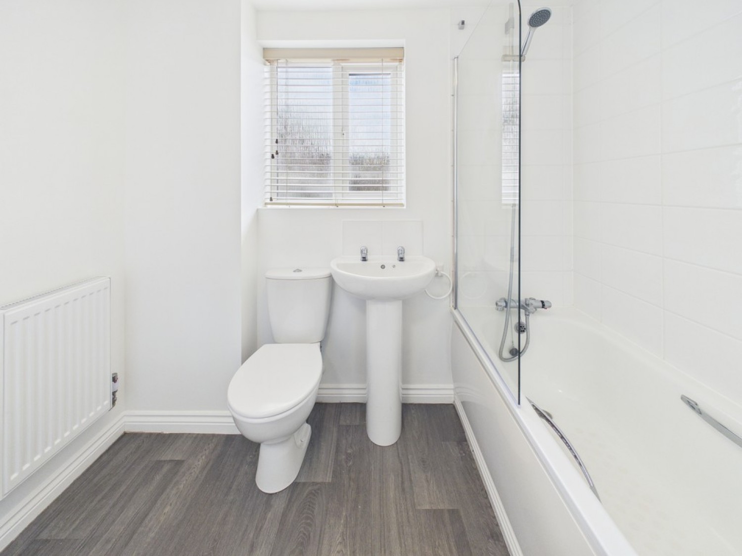 2 bedroom Flat for Letting Rifleman Walk, Widewell