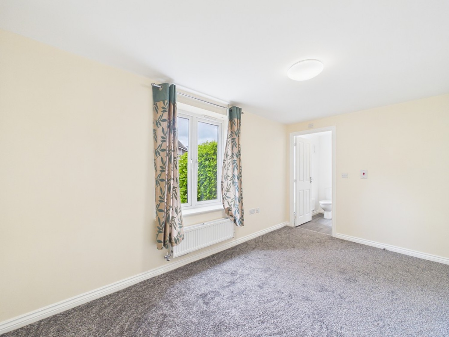 2 bedroom Flat for Letting Rifleman Walk, Widewell