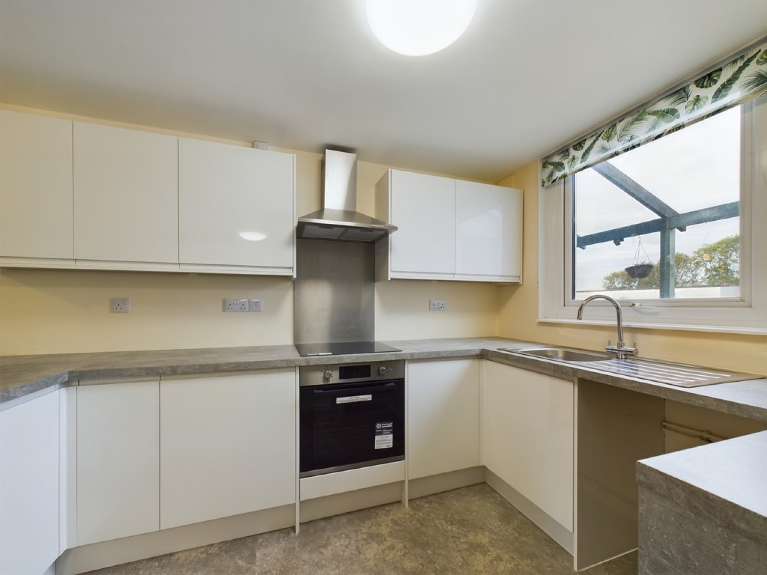 Cunningham Road, Tamerton Foliot