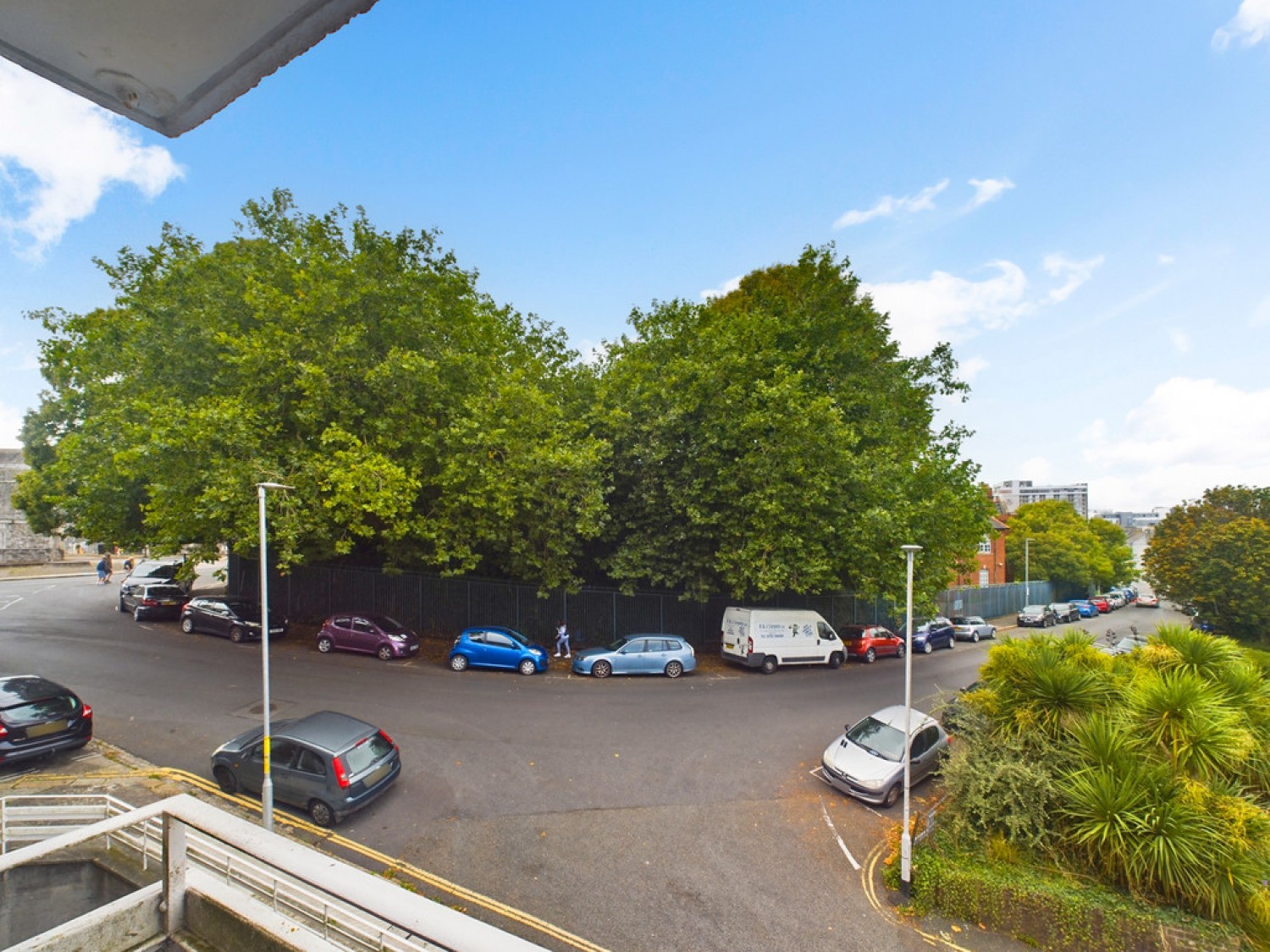 2 bedroom Flat for Letting Lambhay Hill, The Barbican