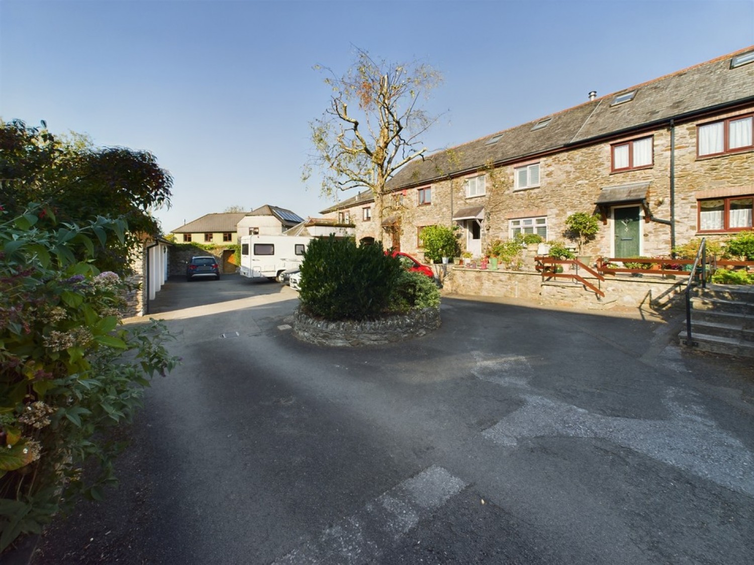 Merafield Farm Cottages, Plympton
