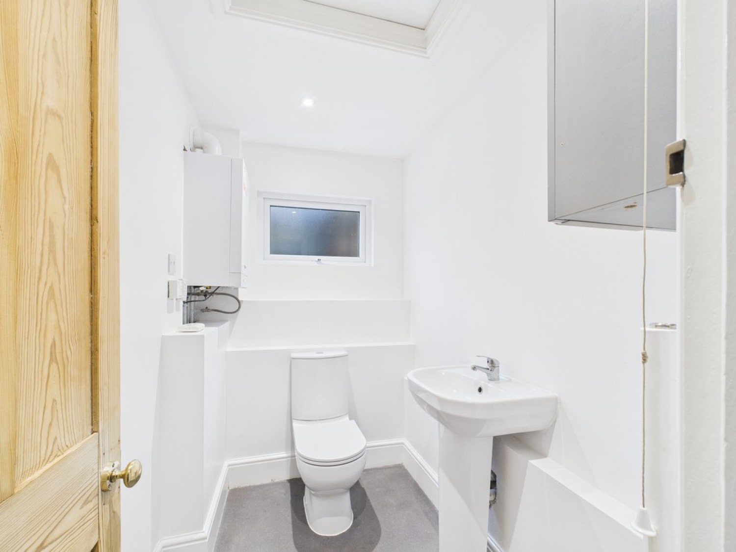 3 bedroom House in Torr View Avenue, Peverell