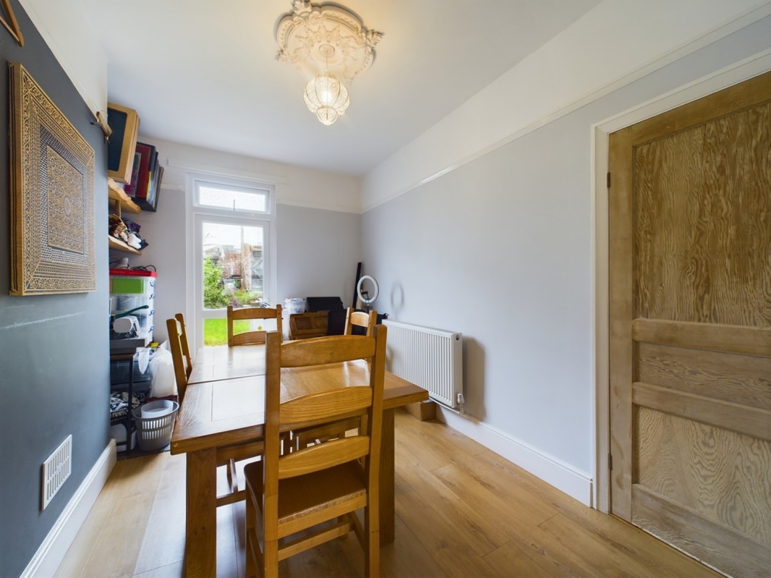 Torr View Avenue, Peverell