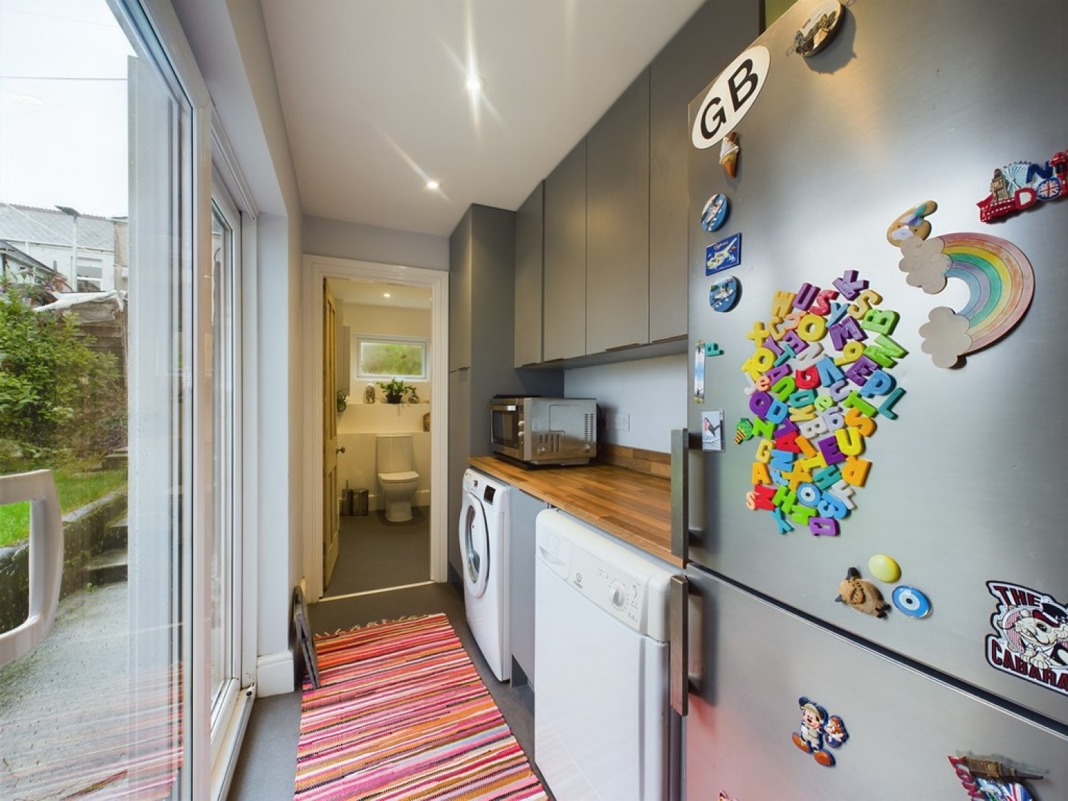 Torr View Avenue, Peverell