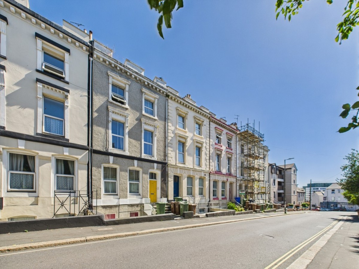 Gascoyne Place, Greenbank