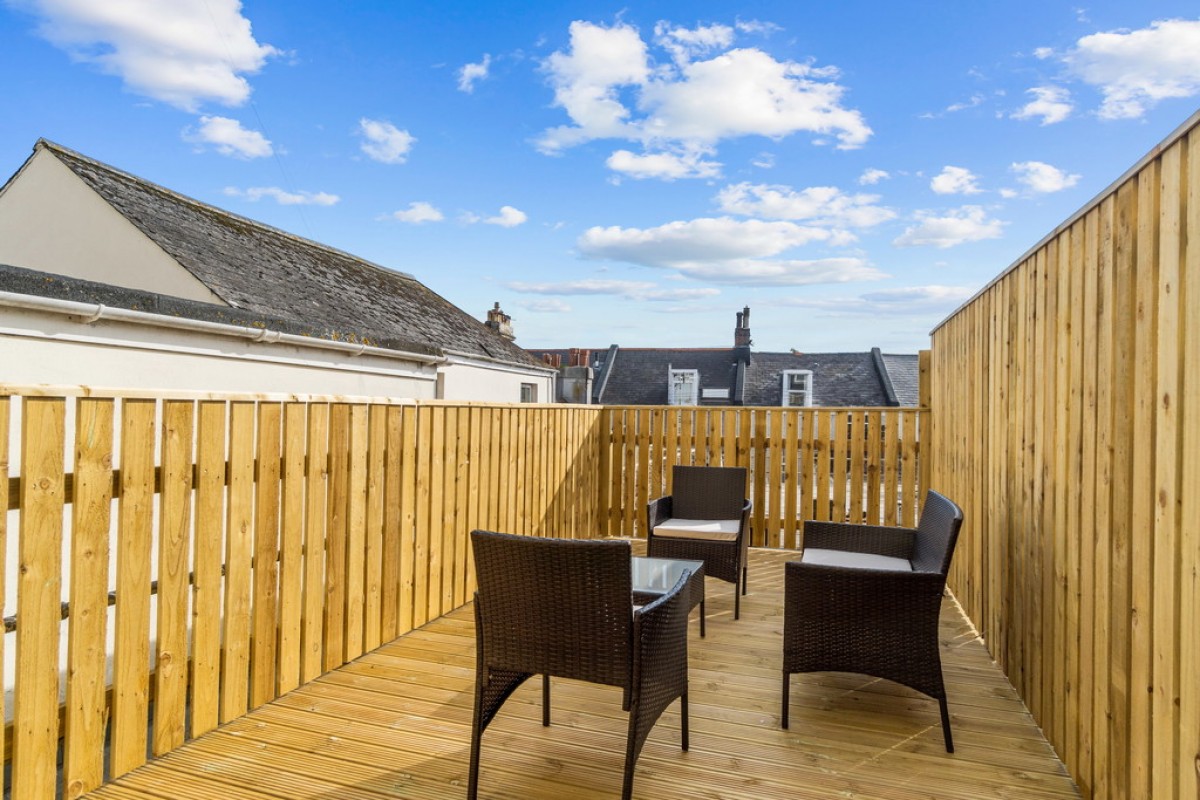 Mutley Plain, Mutley