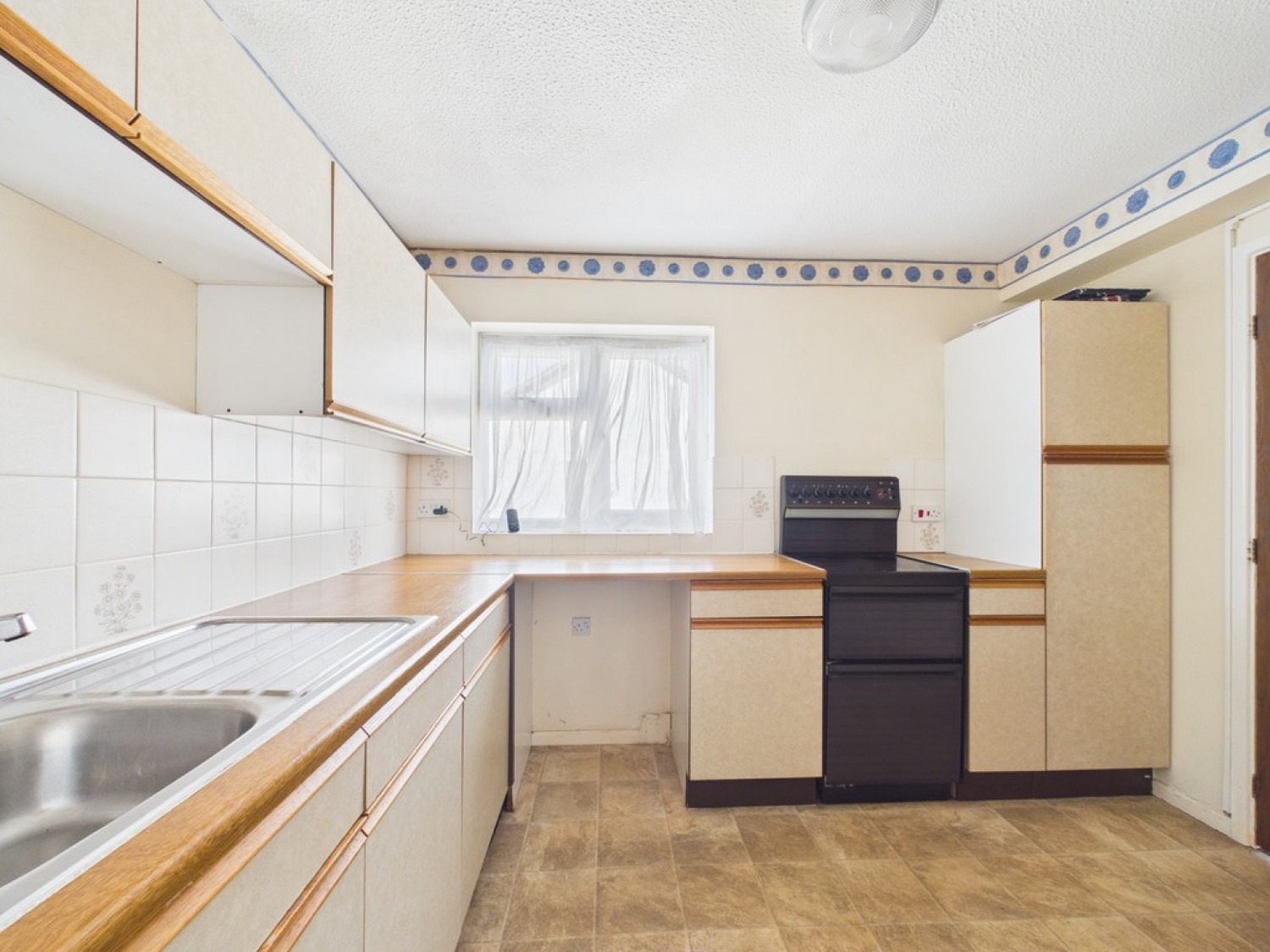 2 bedroom Flat for Sale St Boniface Close, Beacon Park, Plymouth