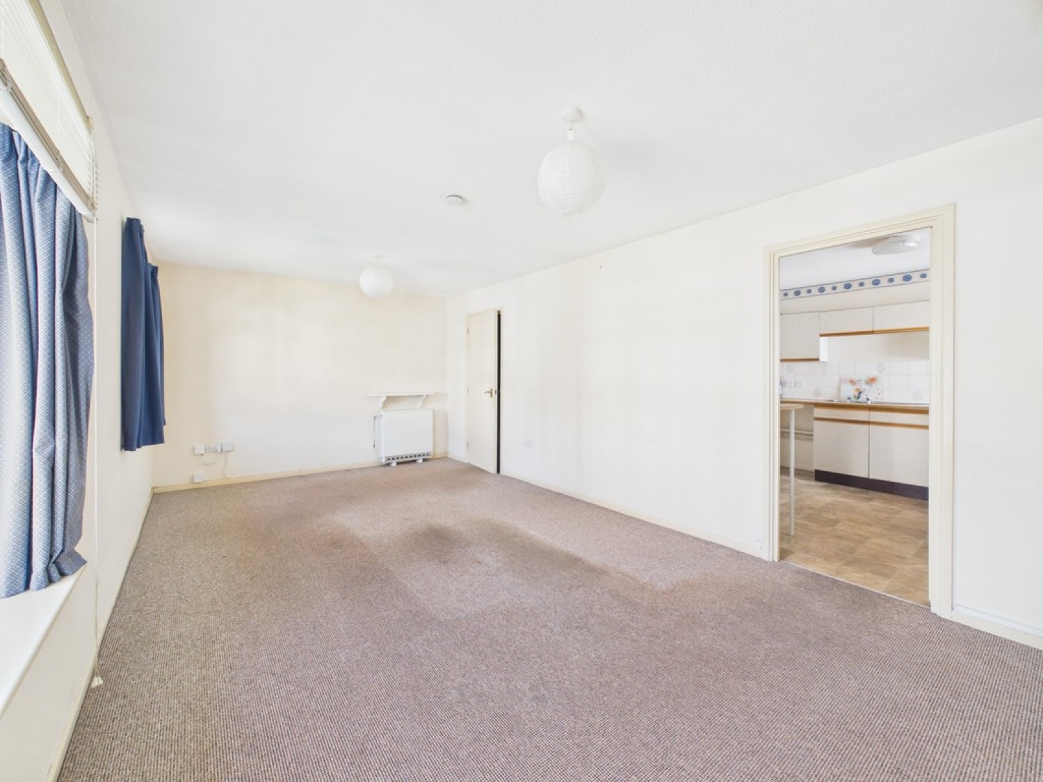 2 bedroom Flat for Sale St Boniface Close, Beacon Park, Plymouth