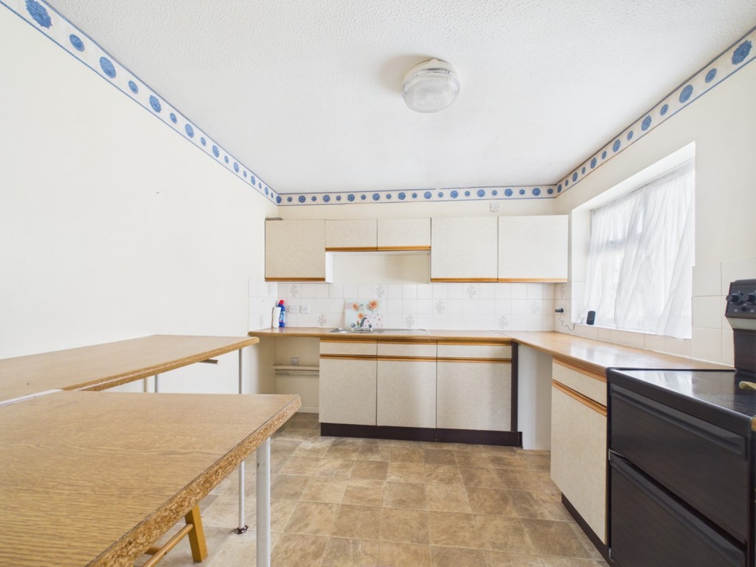 2 bedroom Flat for Sale St Boniface Close, Beacon Park, Plymouth