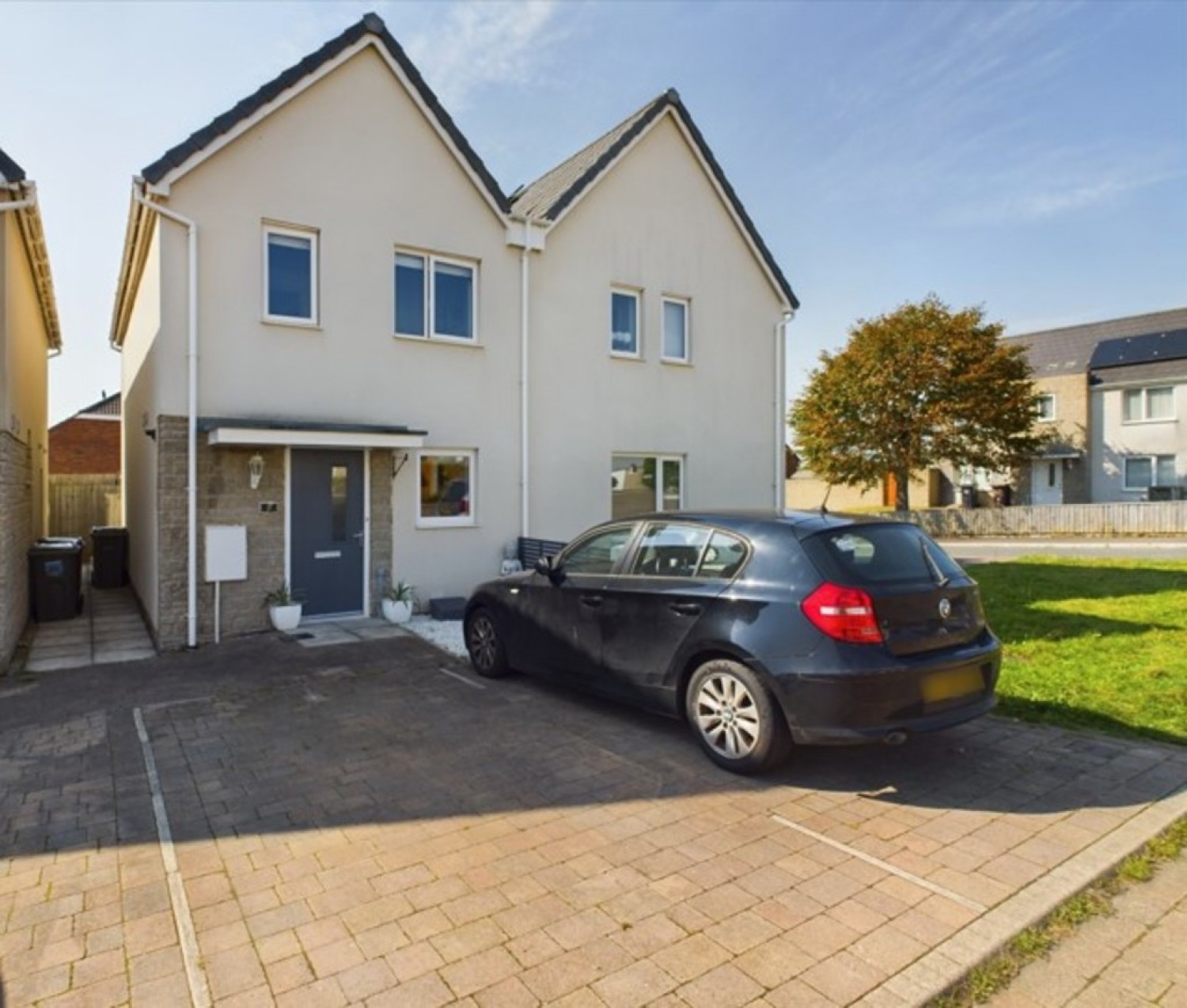 Grassendale Avenue, Plymouth