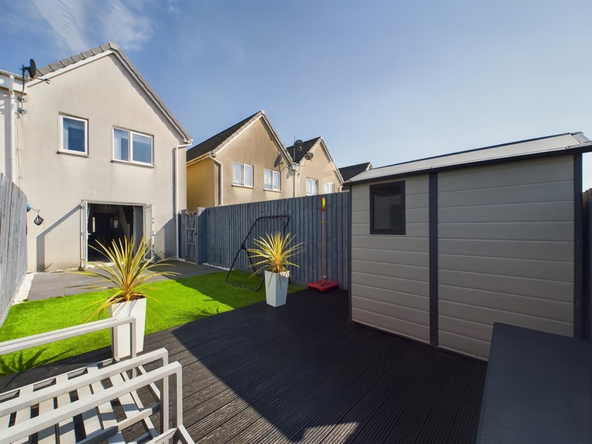 Grassendale Avenue, Plymouth