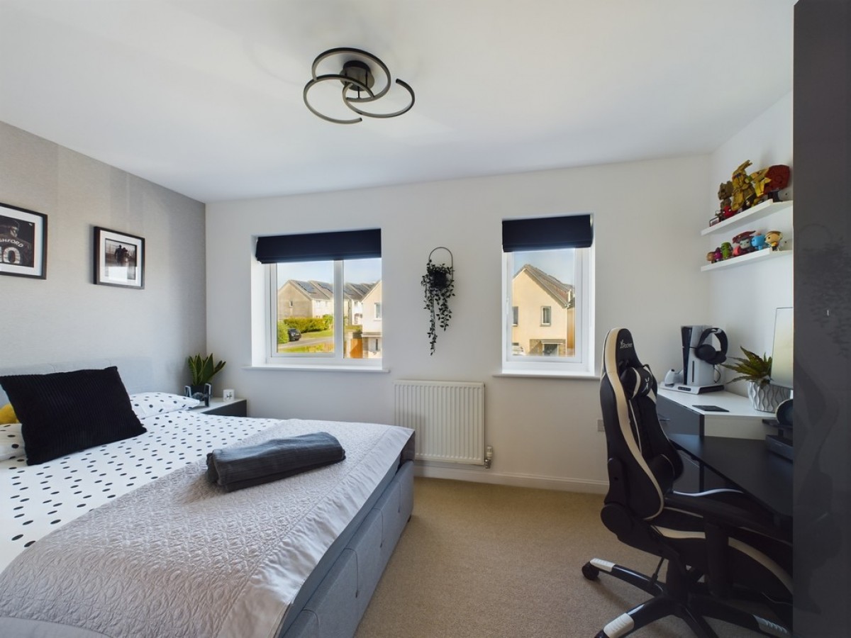 Grassendale Avenue, Plymouth