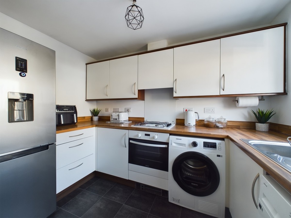 Grassendale Avenue, Plymouth